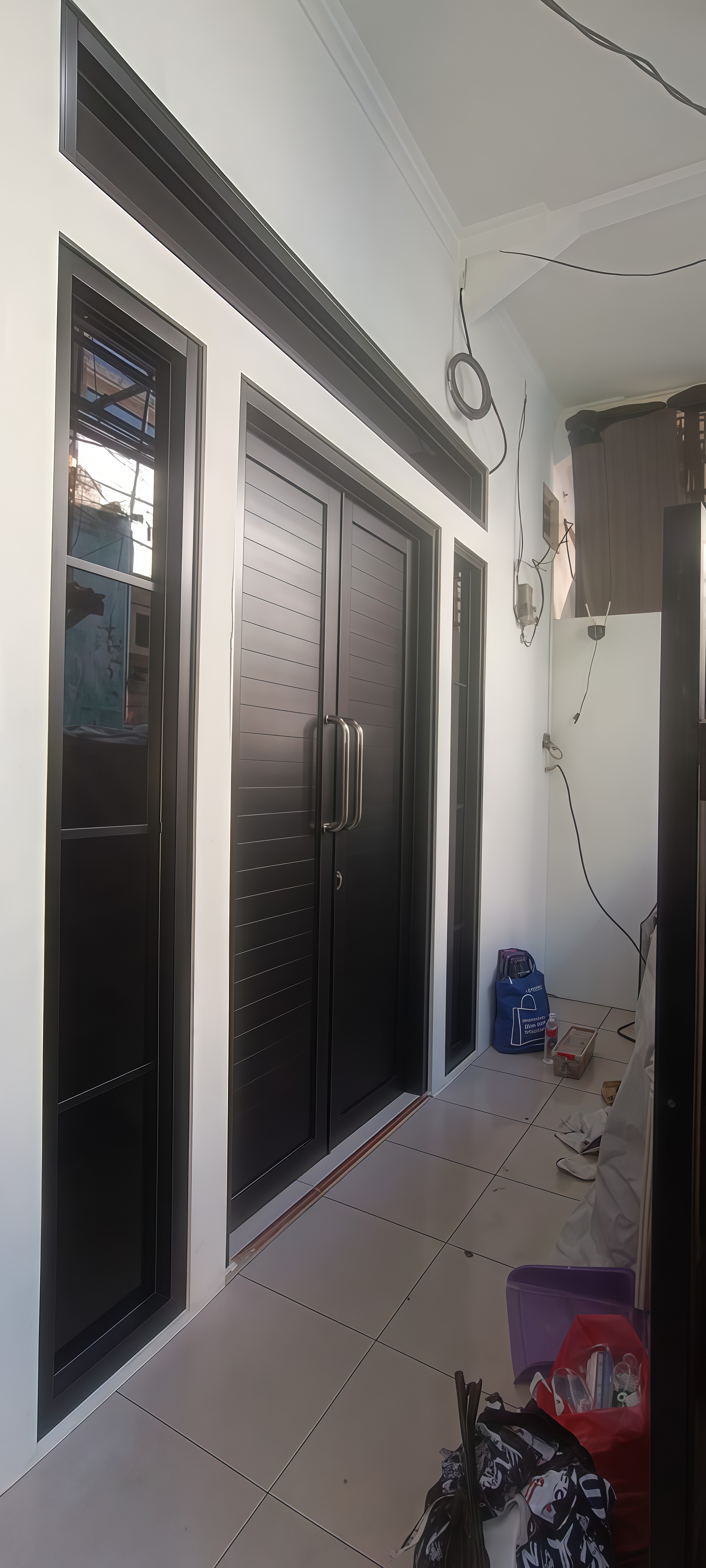 Pintu Utama Solid Aluminium