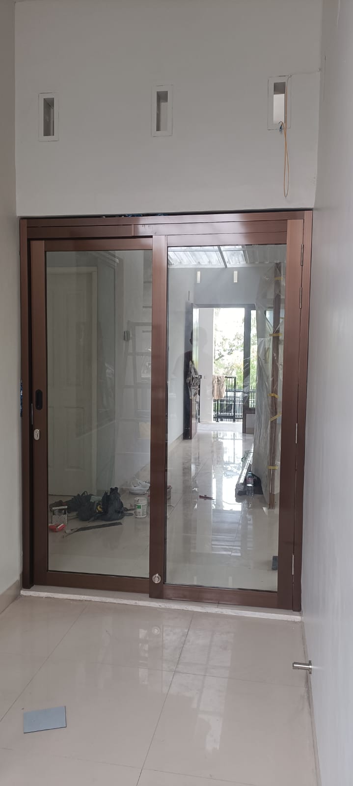 Sliding Door 2 Daun Coklat
